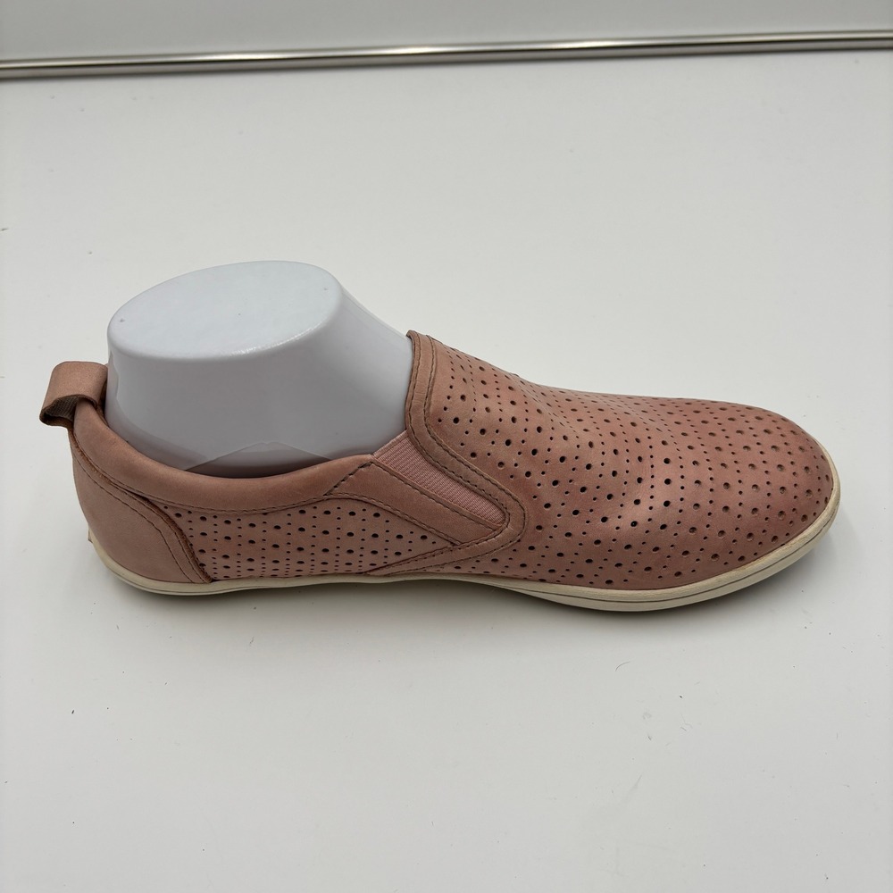 Taos Footwear Pink Perforated Slip-On Sneakers - Picture 3 of 8